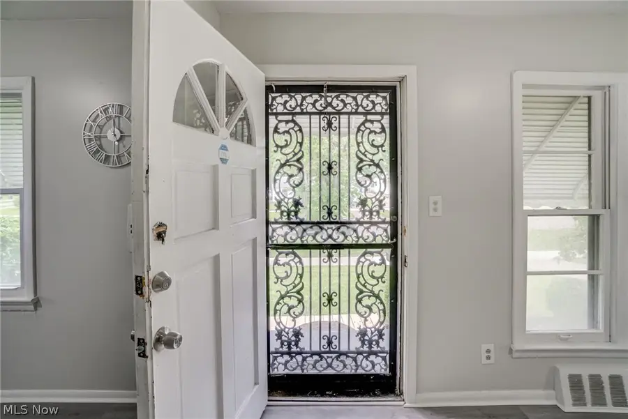 4383 Wyatt Road, Cleveland, OH 44128 - #2