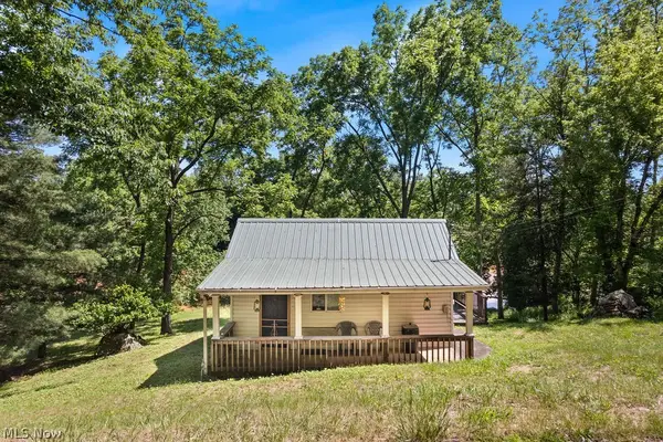 227 Exline Camp Road, Elizabeth, WV 26143