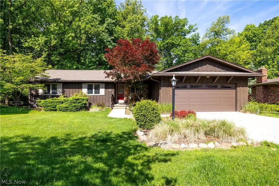 8636 Scarlet Oak Lane, Parma, OH 44130 - #2