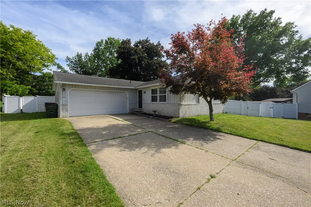 1310 Nottingham Ne Square, Bolivar, OH 44612 - #1