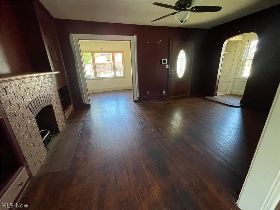 870 S Haines Avenue, Alliance, OH 44601 - #3