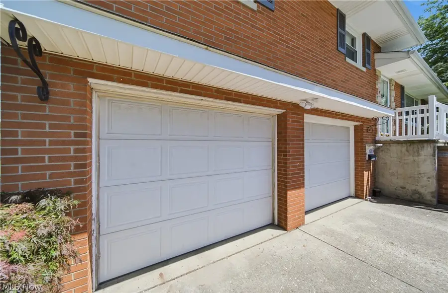 3610 Darien Nw Avenue, Canton, OH 44718 - #3