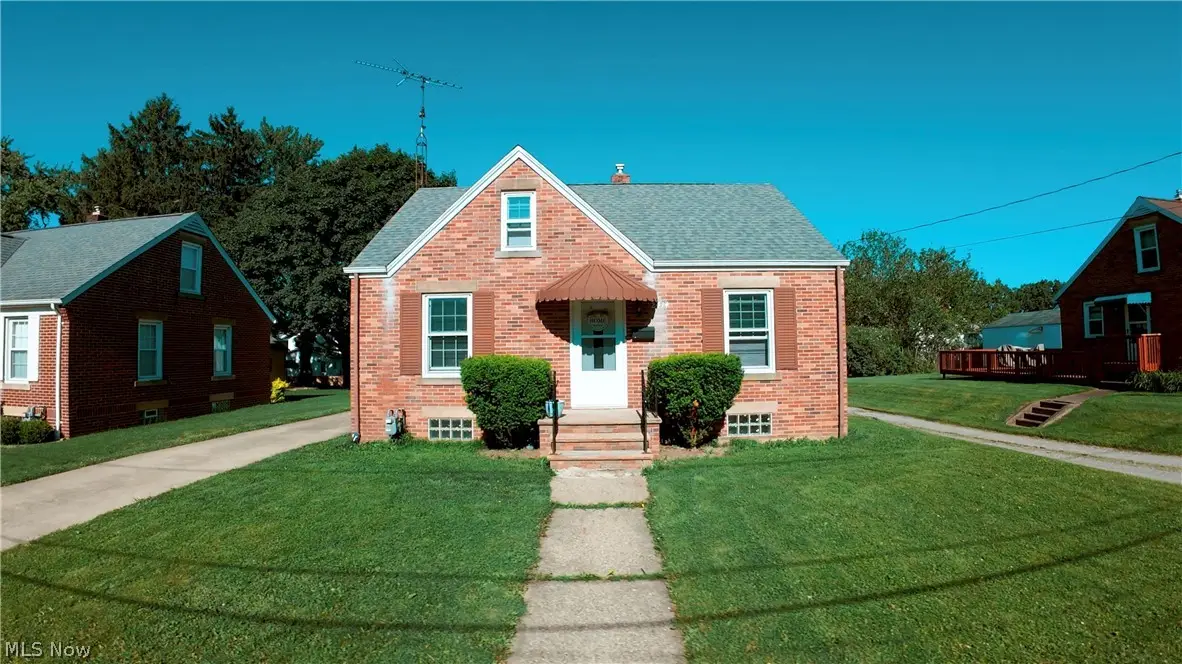 2414 Watson Avenue, Alliance, OH 44601 - #1