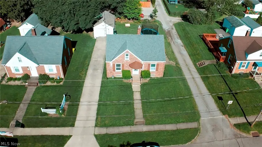 2414 Watson Avenue, Alliance, OH 44601 - #2