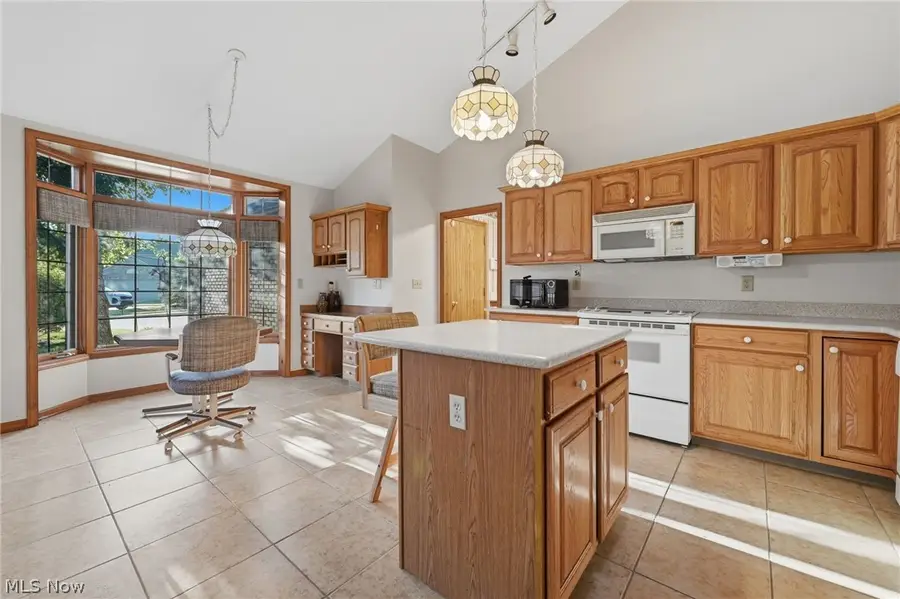 19292 Charter Lane, Strongsville, OH 44149 - #2