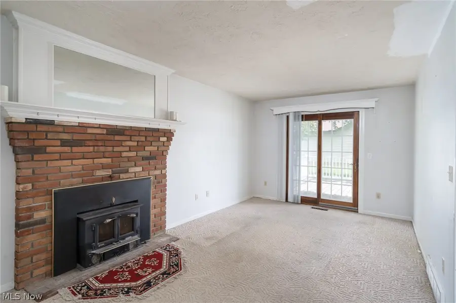 6908 Hidden Valley Drive, Amherst, OH 44001 - #3