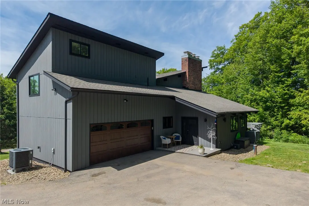 10640 Butternut Road, Chesterland, OH 44026 - #1