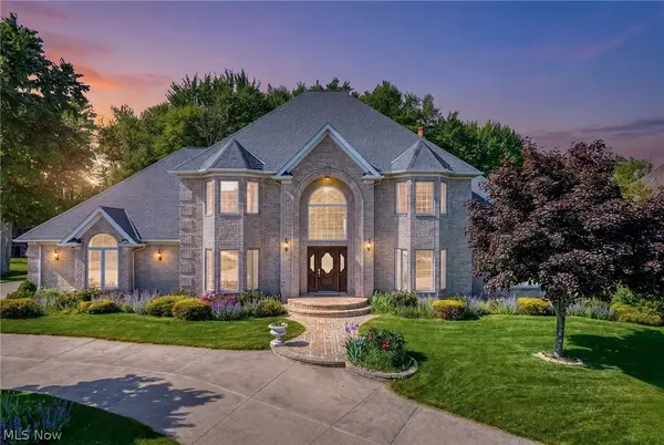298 Village Drive, Broadview Heights, OH 44147