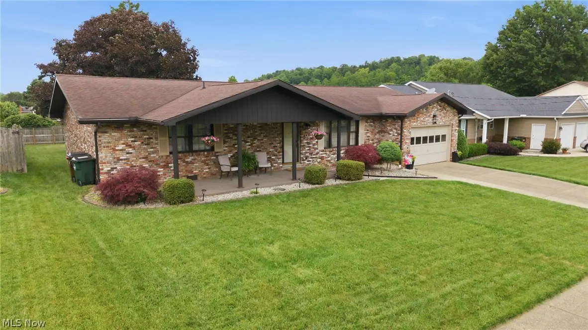 805 Ashberry Drive, Belpre, OH 45714 - #1