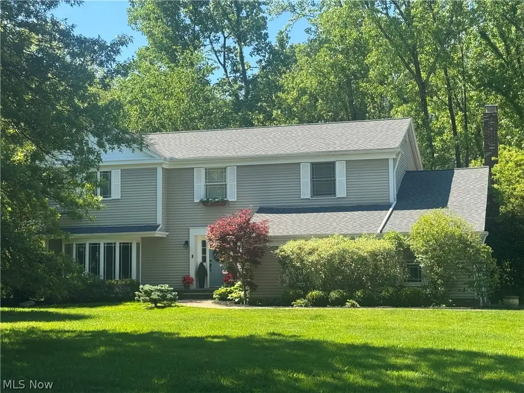 11 Chelsea Court, Chagrin Falls, OH 44022 - #1