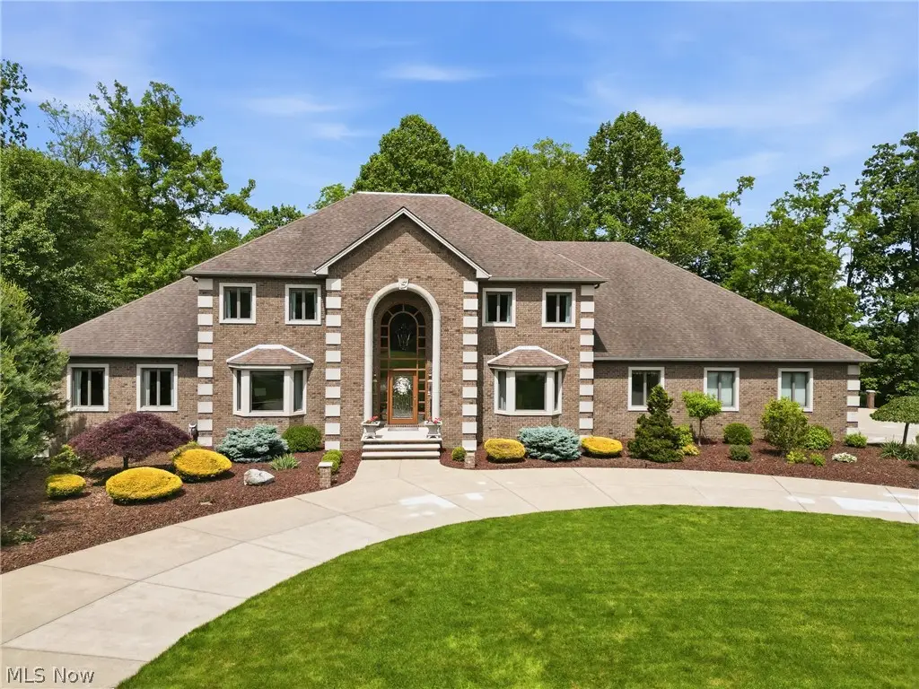 1337 Meadowood Circle, Poland, OH 44514 - #1