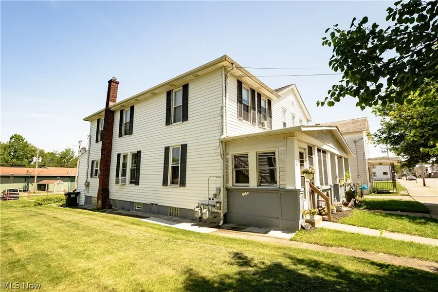 151/153 W Lisbon Street, Waynesburg, OH 44688 - #3