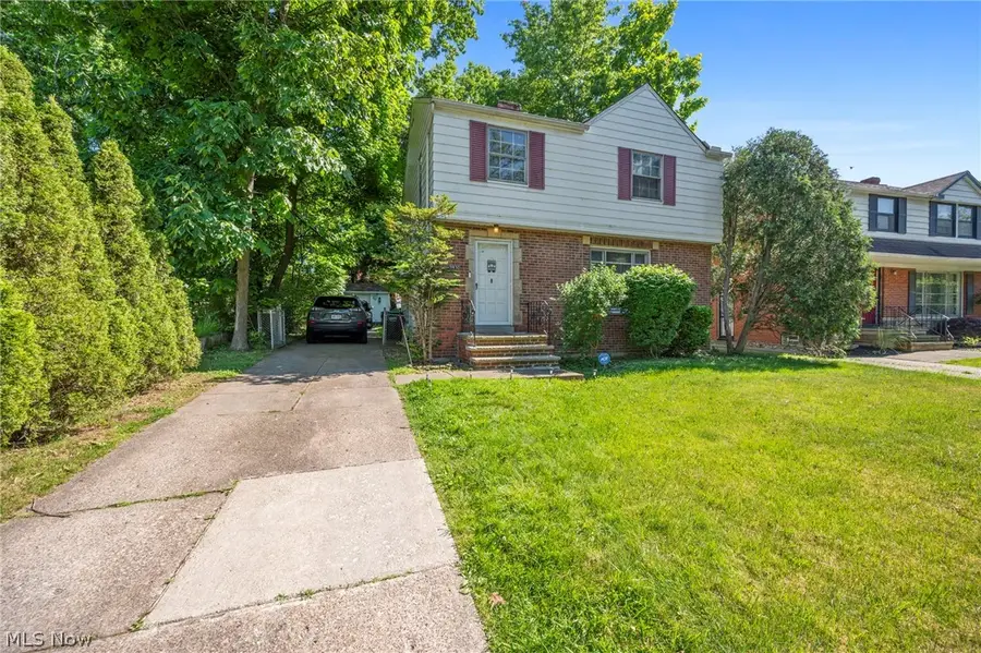 3830 Sherwood Road, Cleveland, OH 44121 - #3