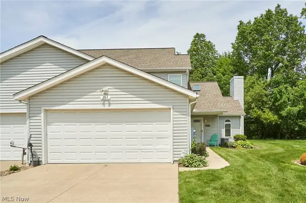 251 Westberry Circle, Tallmadge, OH 44278