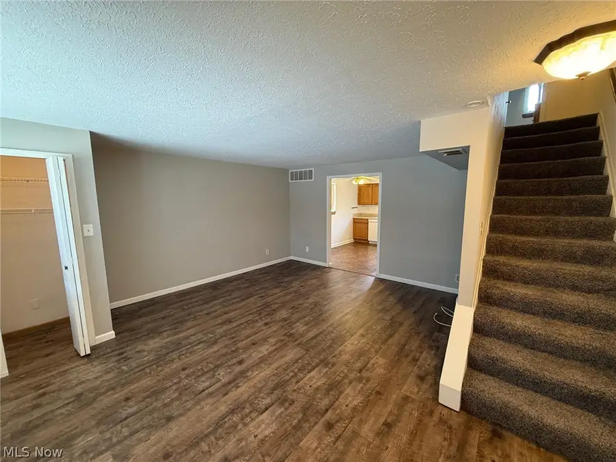1582 Lee Terrace Drive, Wickliffe, OH 44092 - #2