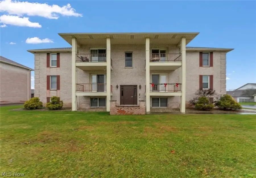 7357 Eisenhower Drive #6, Boardman, OH 44512 - #2