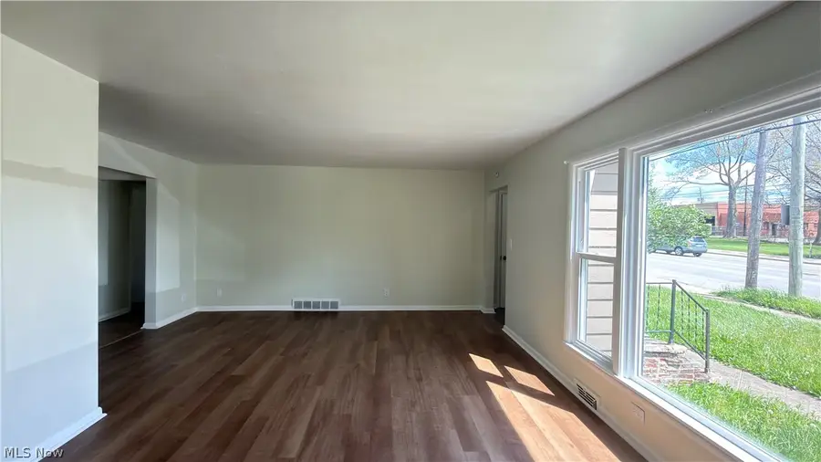 17115 Harvard Avenue, Cleveland, OH 44128 - #3