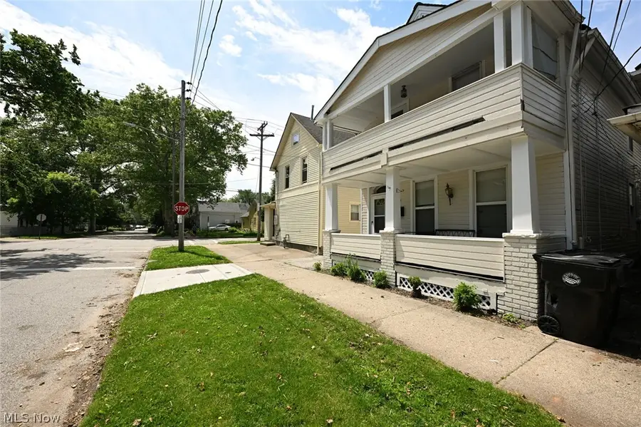2116 W 32nd Street, Cleveland, OH 44113 - #3