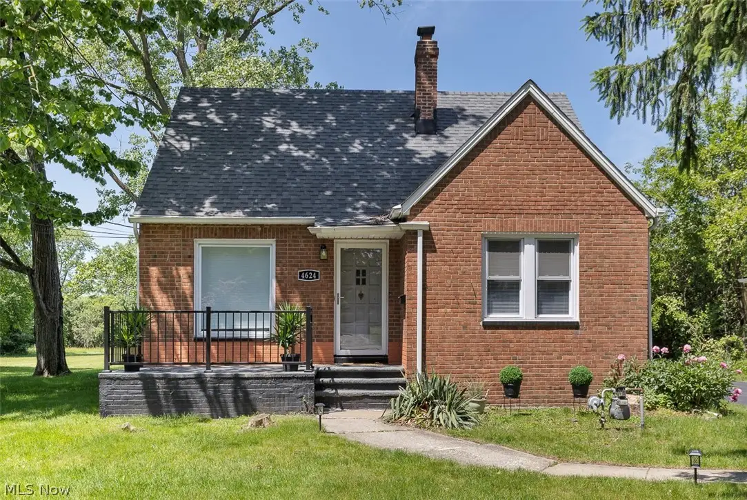 4624 Derbyshire Drive, Warrensville Heights, OH 44128 - #1