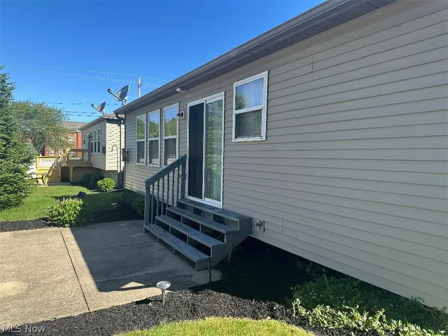 510 Lanmark Cove, Painesville, OH 44077 - #3