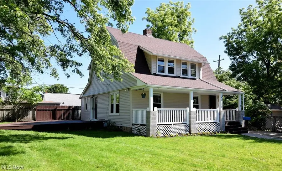 4418 Lincoln Avenue, Parma, OH 44134 - #2