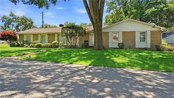 426 Coventry Circle, Zanesville, OH 43701