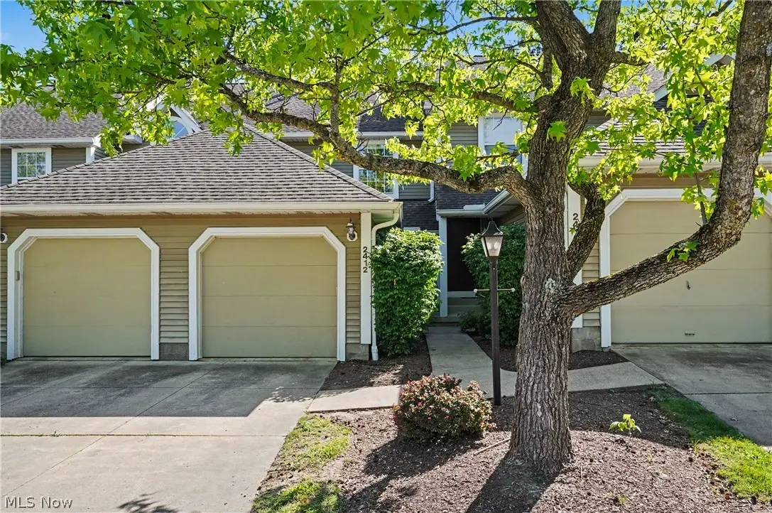 2412 Wrens S Drive, Stow, OH 44224 - #1