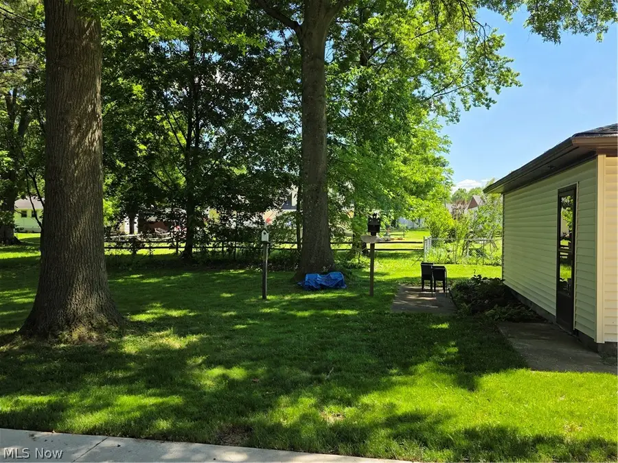 1515 E 11th Street, Salem, OH 44460 - #3