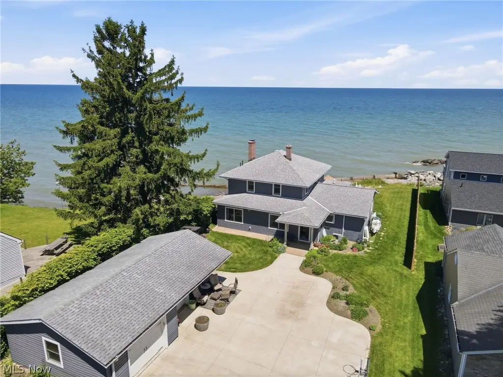 7525 Lakeshore Boulevard, Madison, OH 44057 - #1
