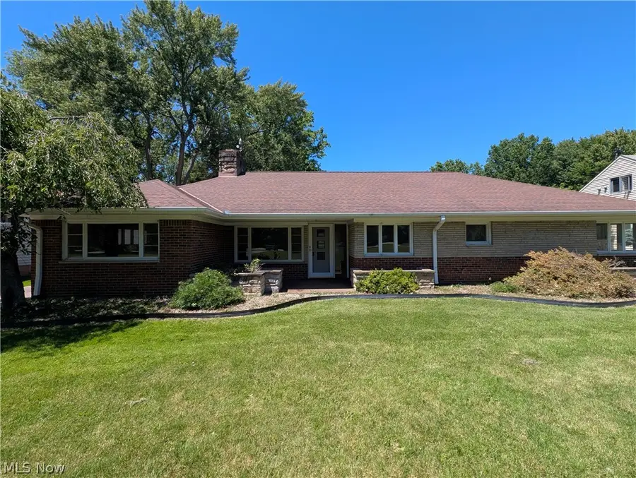 6986 Big Creek Parkway, Middleburg Heights, OH 44130 - #2