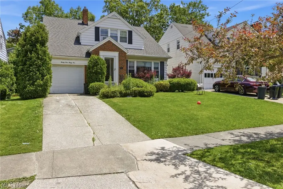2431 White Road, University Heights, OH 44118 - #2