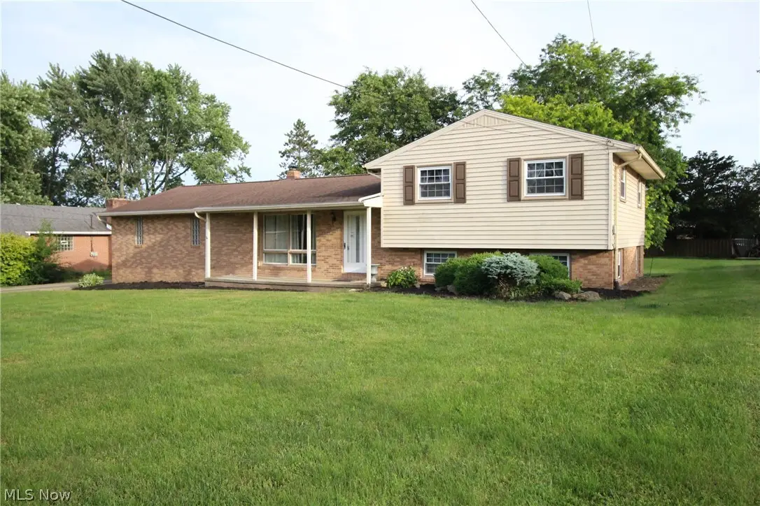 4780 Echovalley Nw Street, North Canton, OH 44720 - #1