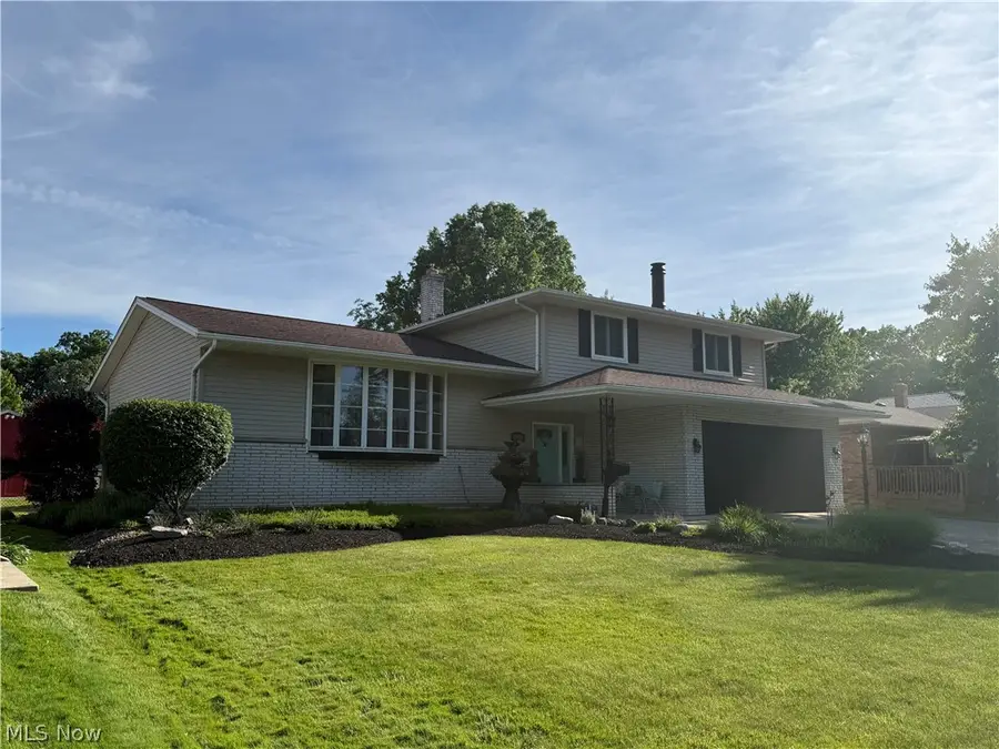 13981 Indian Creek Drive, Middleburg Heights, OH 44130 - #3
