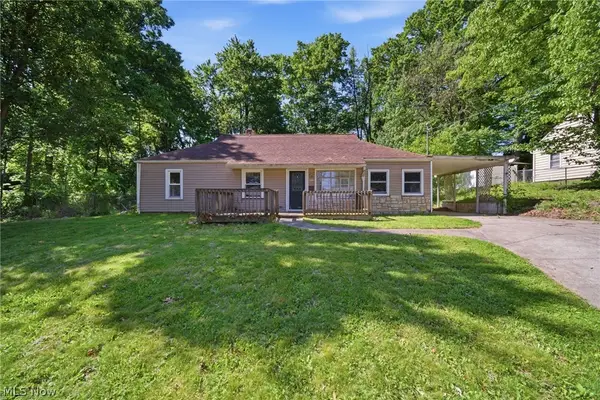 2670 Robindale Avenue, Akron, OH 44312