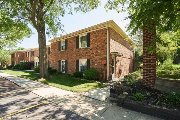 51 Nottoway Court, Akron, OH 44313