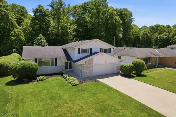 1633 Windsor Drive, Mayfield Heights, OH 44124