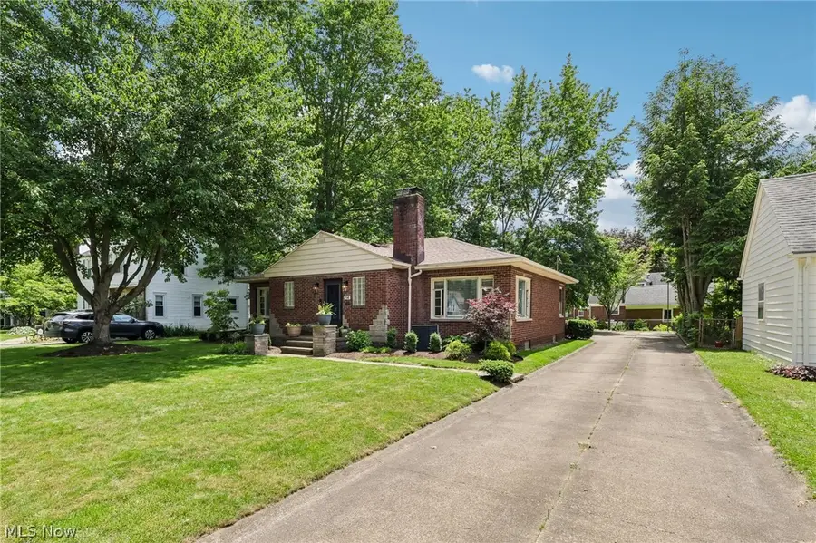 214 Kenwick Drive, Akron, OH 44313 - #2
