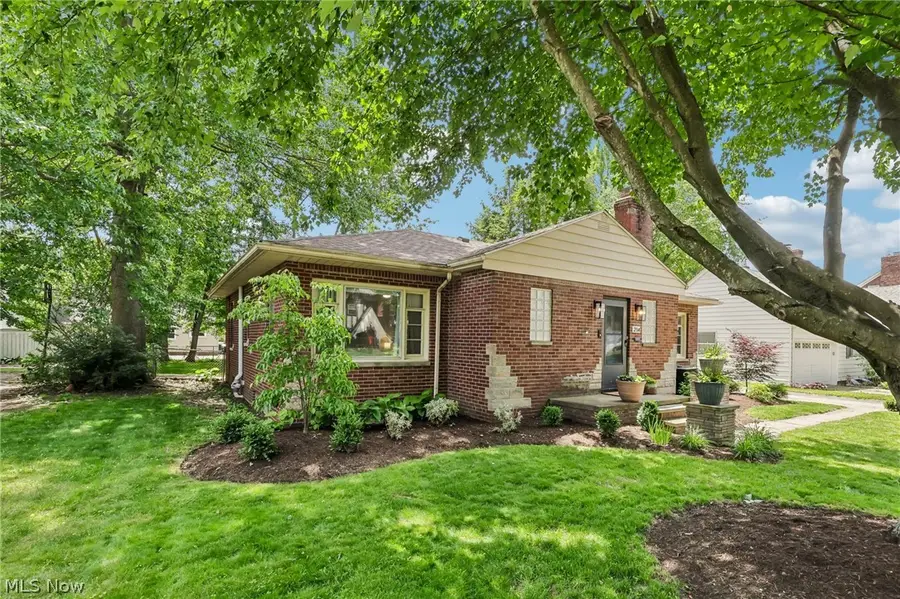 214 Kenwick Drive, Akron, OH 44313 - #3