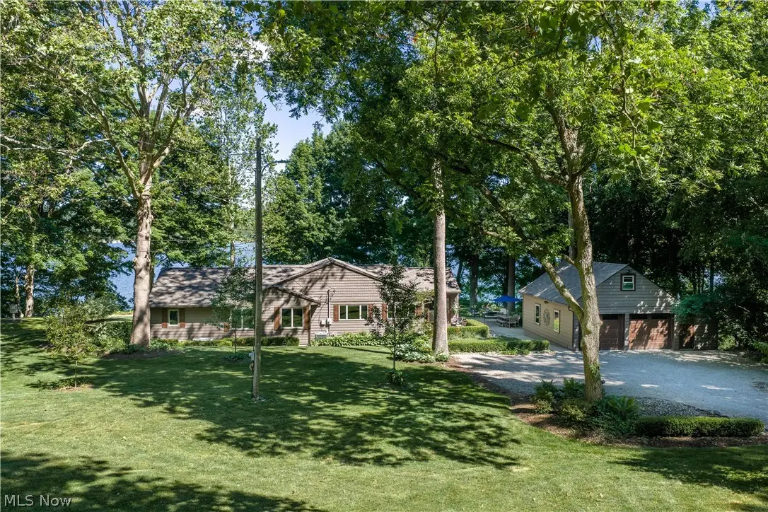 8745 Locust Sw Street, Sherrodsville, OH 44675 - #1