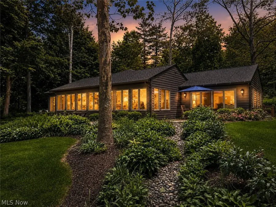 8745 Locust Sw Street, Sherrodsville, OH 44675 - #2