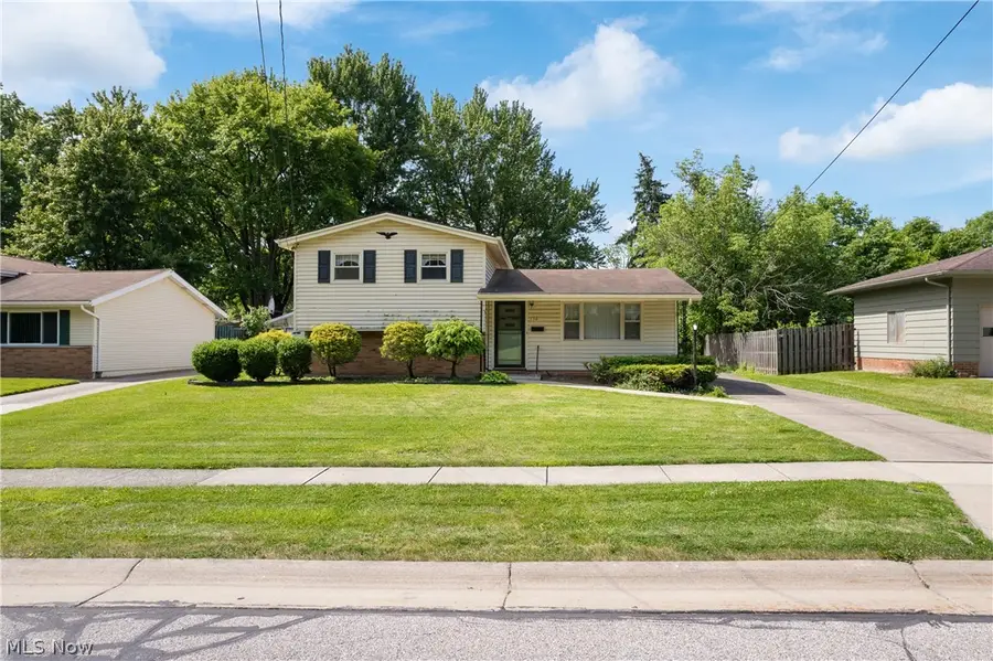 156 Dorland Avenue, Berea, OH 44017 - #3