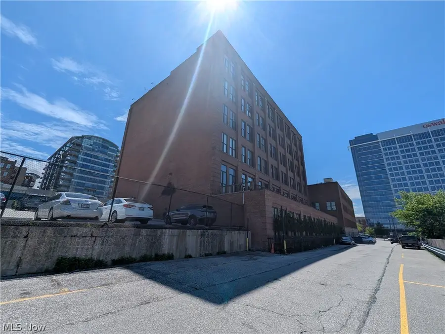 1133 W 9th Street #604, Cleveland, OH 44113 - #3