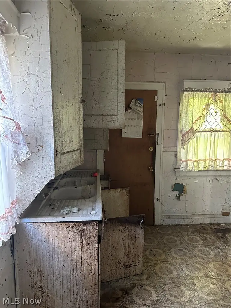 3519 East 104th Street, Cleveland, OH 44105 - #3