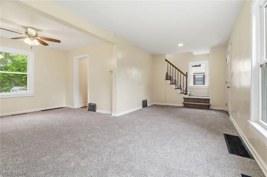 445 Oak Avenue, Alliance, OH 44601 - #3