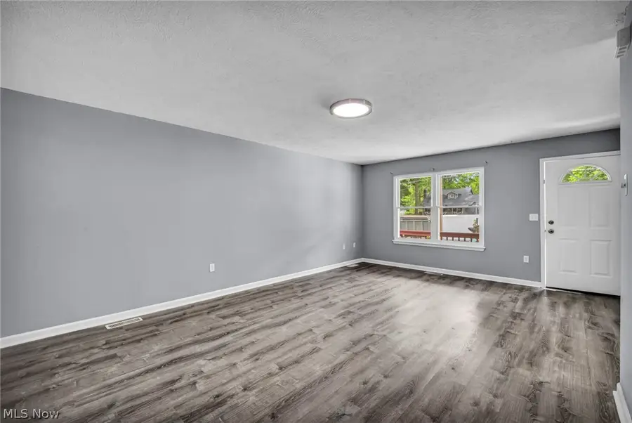 2066 Liberty Road, Stow, OH 44224 - #3