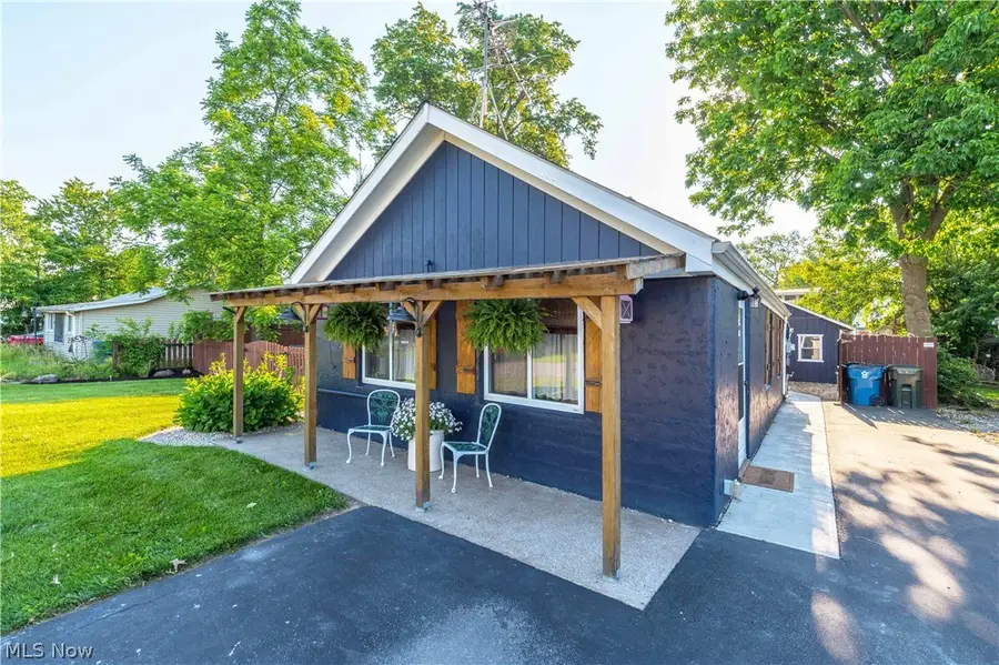 303 Roxboro Road, Vermilion, OH 44089 - #2