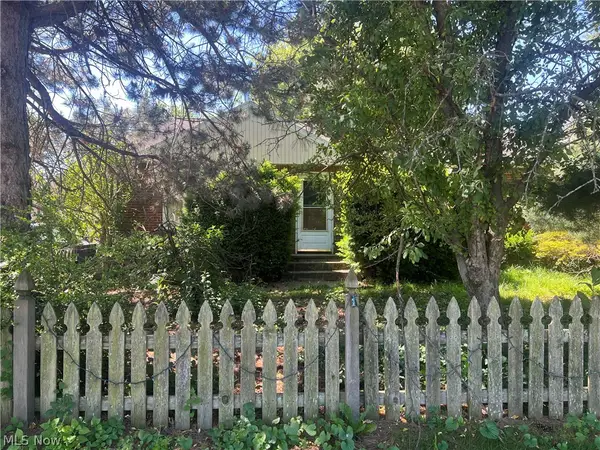 4450 7th Nw Street, Canton, OH 44708