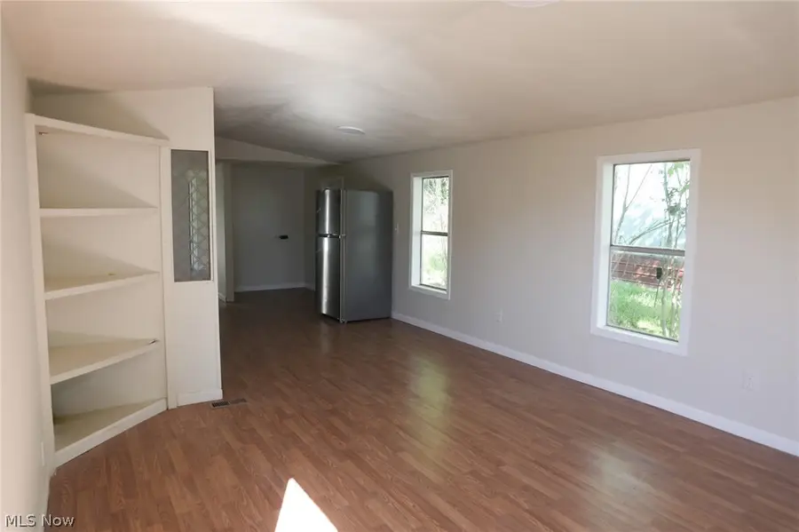 216 Young Lane, Saint Clairsville, OH 43950 - #3