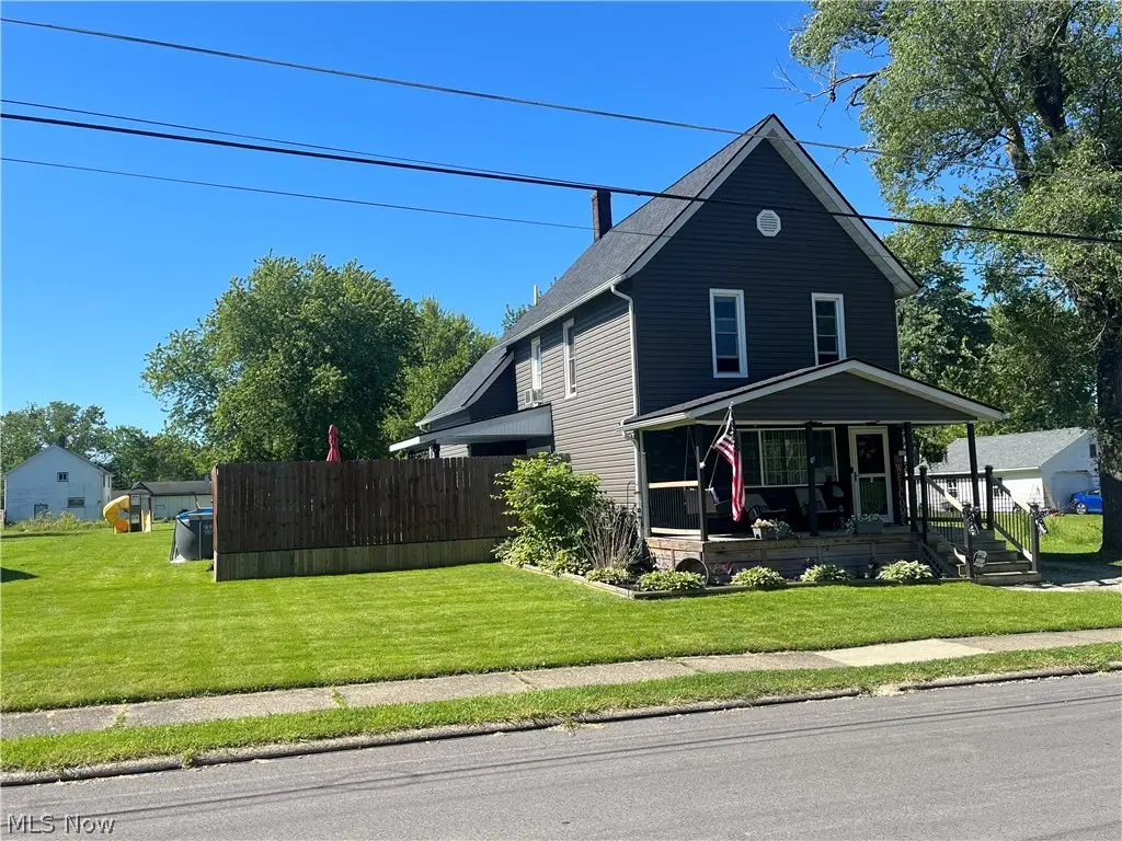 1124 E 17th Street, Ashtabula, OH 44004 - #1