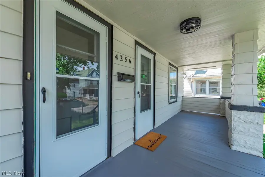 4256 W 22nd Street, Cleveland, OH 44109 - #3